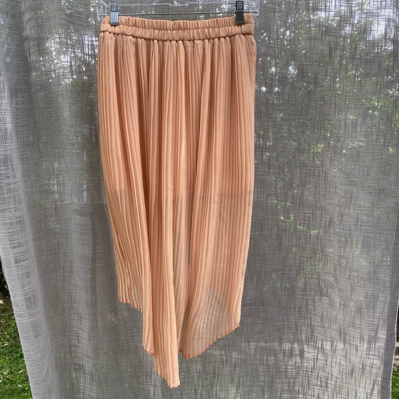 Kimchi Blue peach pleated high low semi sheer skirt - Picture 5 of 7